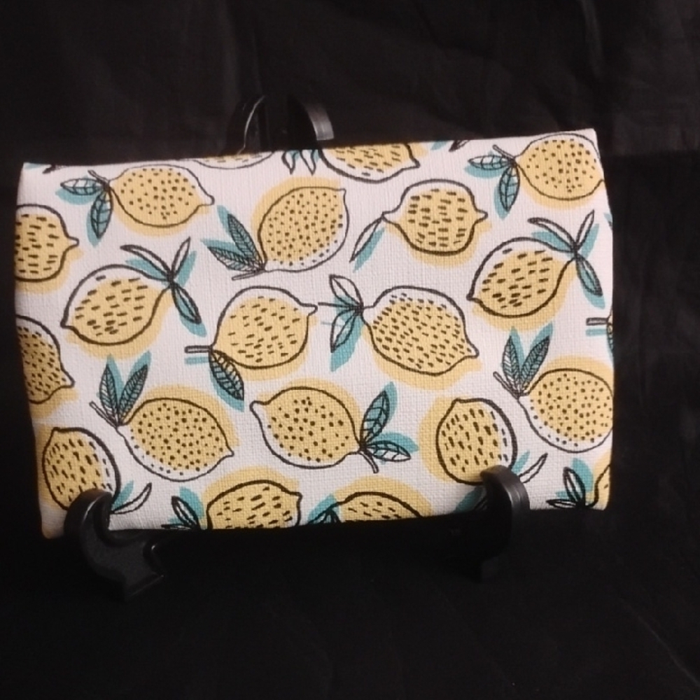 Lemon Print Cosmetics Bag View 3